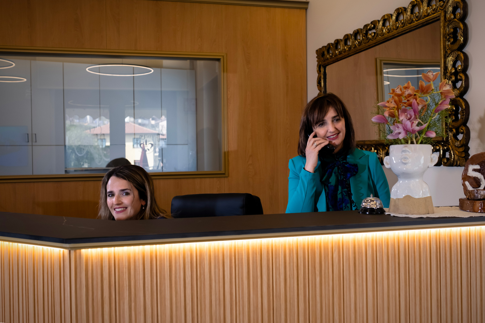 Staff accogliente alla reception dell’Hotel Firenze